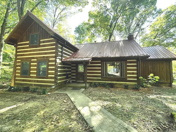 8385 McWhorter Rd, Martinsville, IN 46151