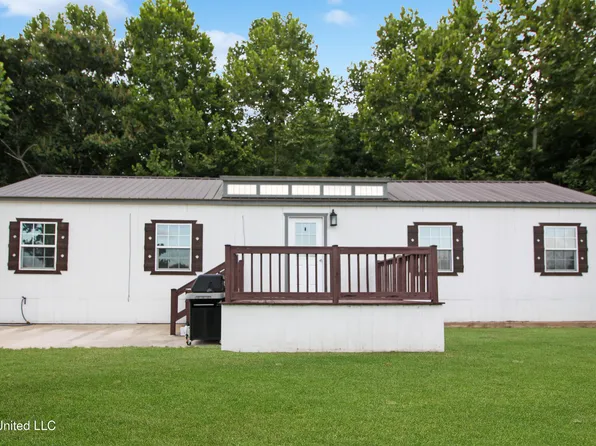 317 Lakeview Dr, Yazoo City, MS 39194