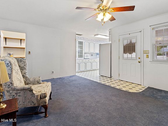 5th image of 612 David Street