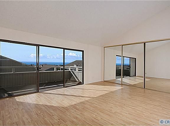 5th image of 301 Columbia St