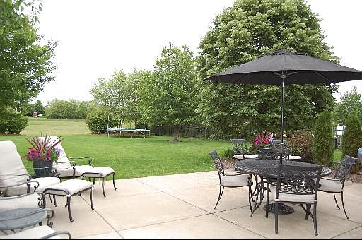 3rd image of 16959 Pineview Dr