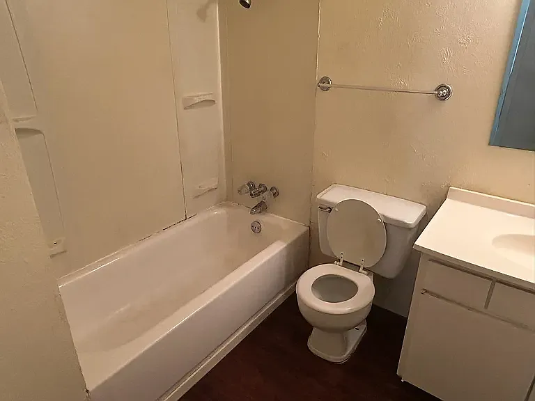 246 Rolling Hills Pl — Photo 12