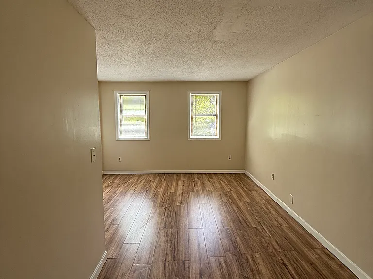 2 Flanders Ct #1 — Photo 20