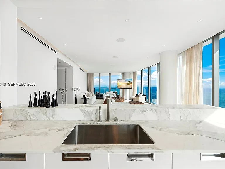 15701 Collins Ave #4105 — Photo 7