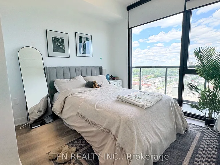86 Dundas St E #1611 — Photo 4