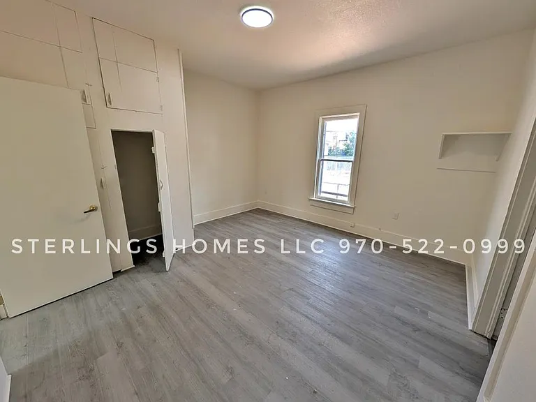 421 Oak St — Photo 3