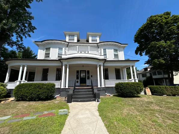 79 Church St #1, Winchester, MA 01890