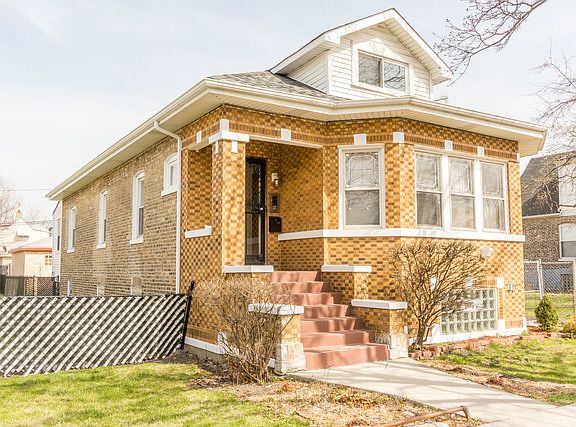 2nd image of 413 N Saint Louis Ave