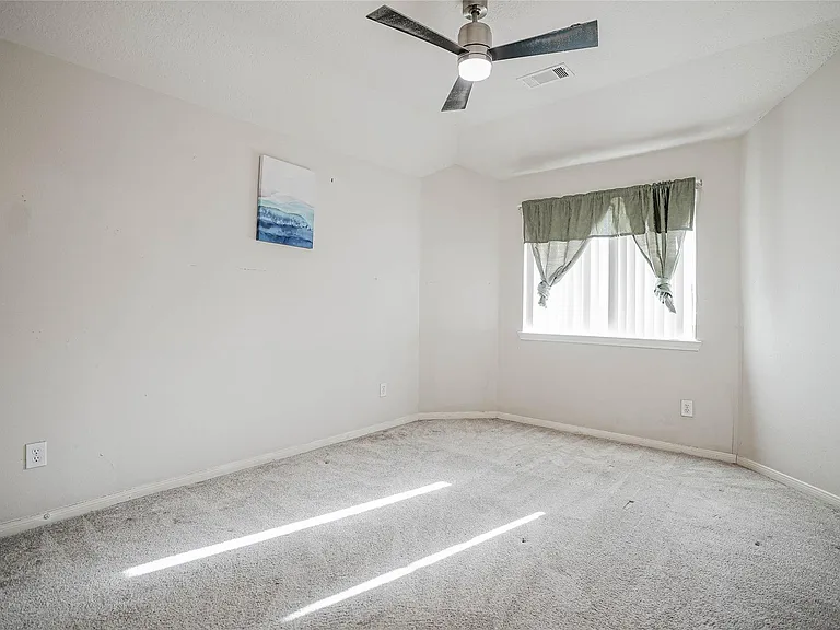 3706 Heritage Colony Dr — Photo 33