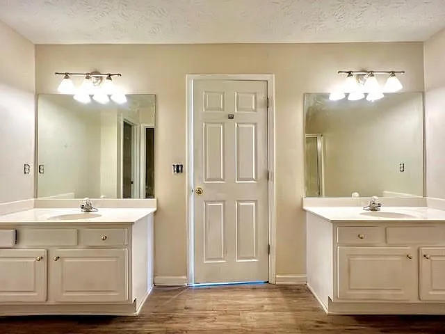 625 Waltman Point Pl — Photo 8