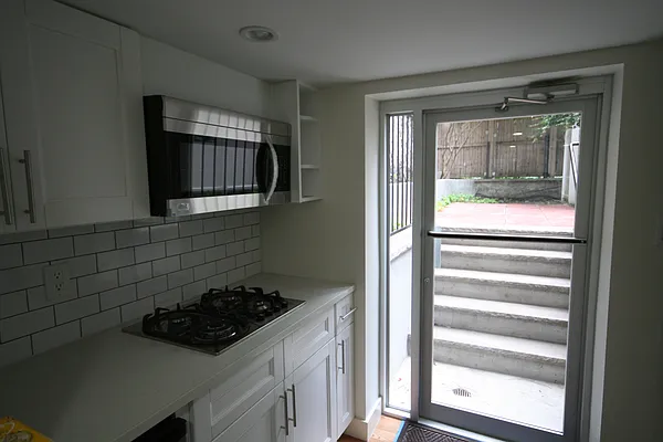 Rented by MetroNest | media 10