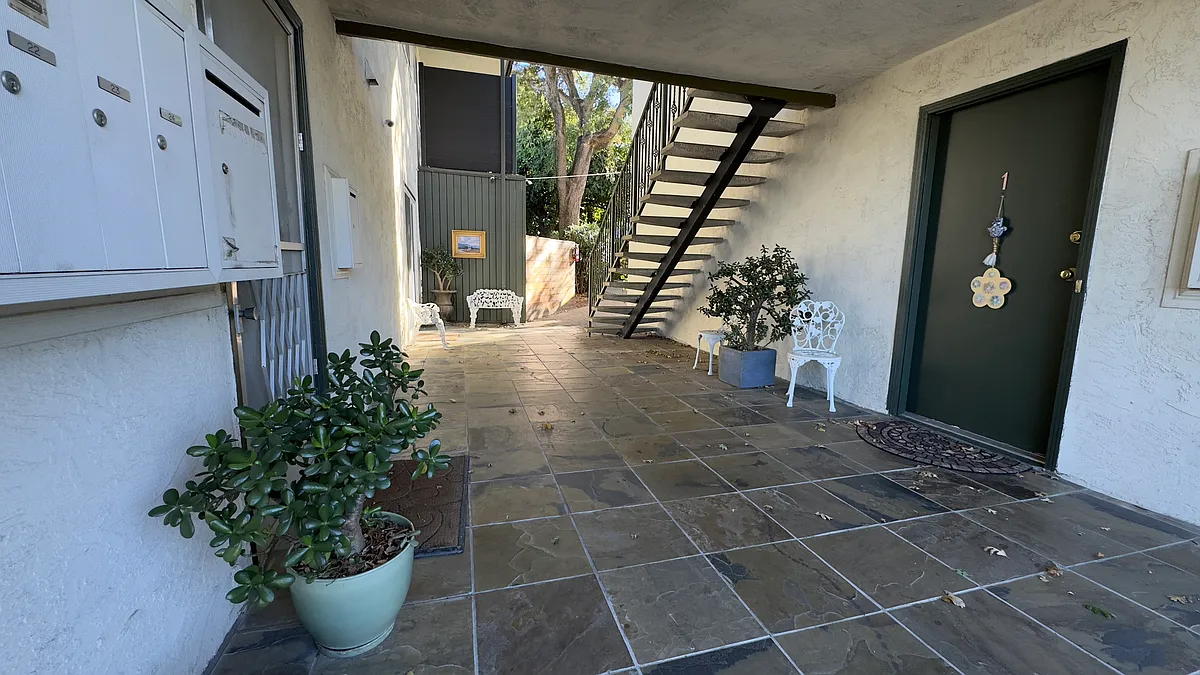 Building Photo - 1855 Trinity Ave #15