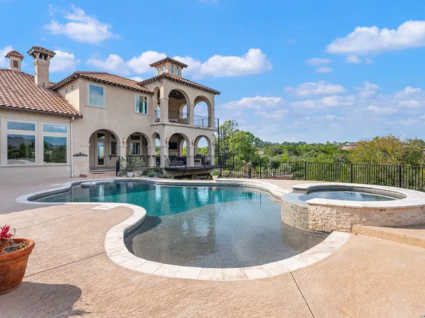 25 Augusta, Boerne, TX 78006