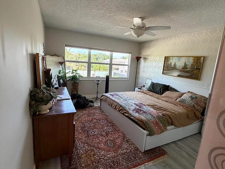 806 NW 41st Ct — Photo 34