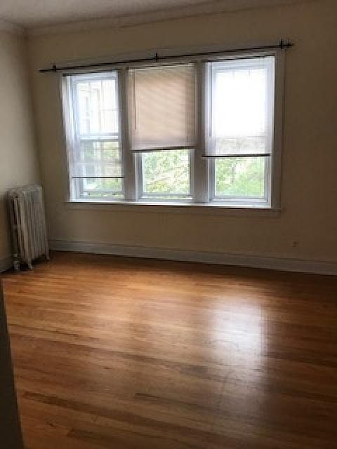 1st image of 2451 W Gunnison St