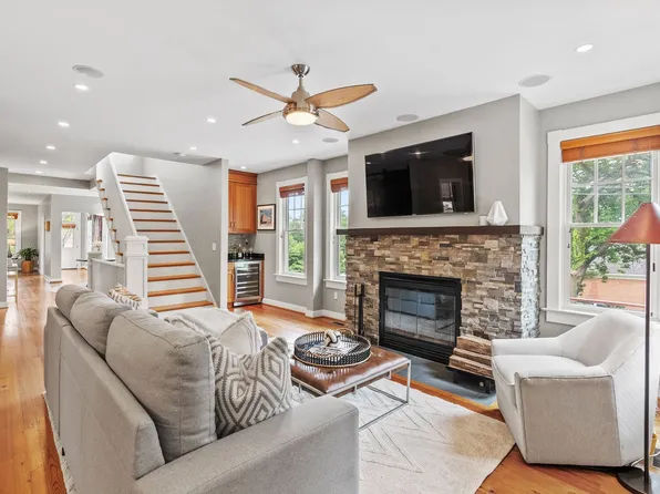 5213 Cathedral Ave NW, Washington, DC 20016