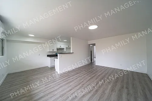 617 Mound Ave #4 Photo 1