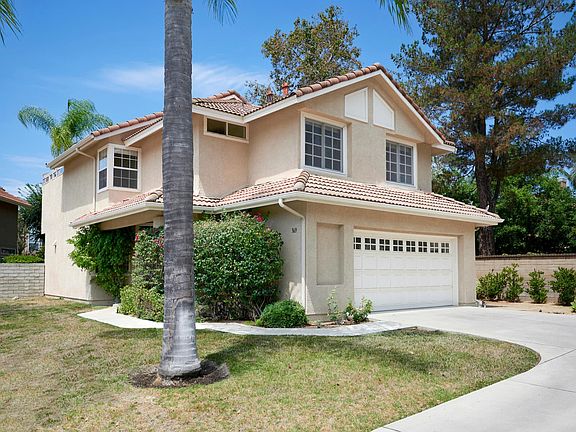 2nd image of 369 Saint Thomas Dr