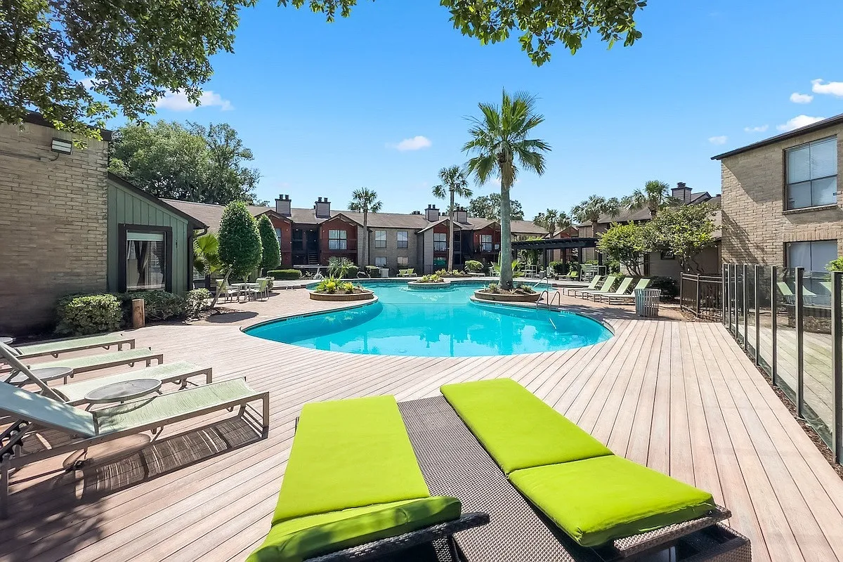 Building Photo - Hudson at Westchase Apartments