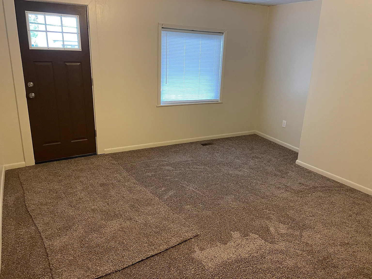 1 bed, $895 — Photo 3