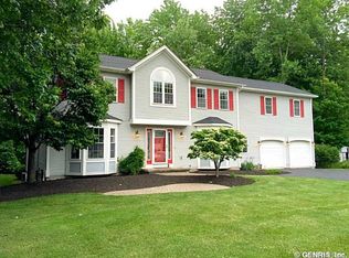981 John Leo Dr, Webster, NY 14580