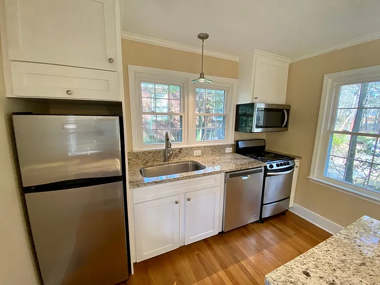 3848 Wilmot Ave — Photo 5