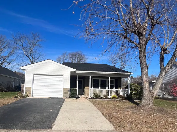 37 Buckingham Dr, Southampton, NJ 08088