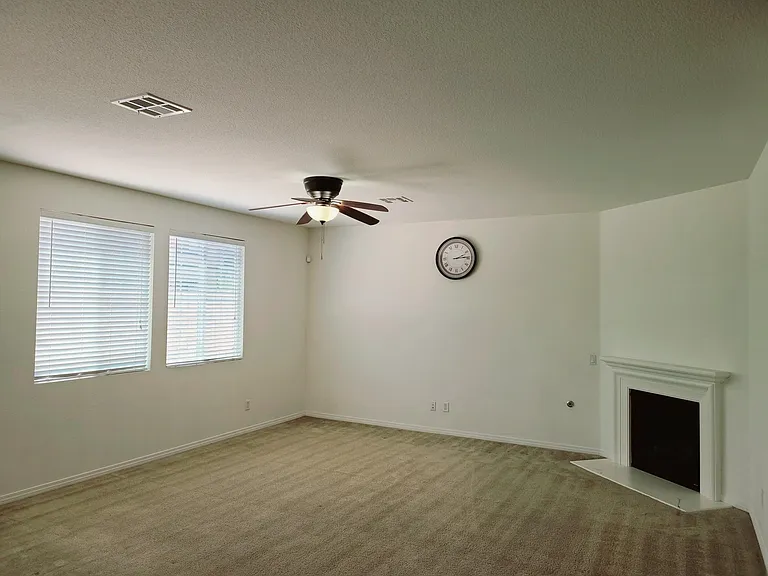 6751 Heathgrove Dr — Photo 7