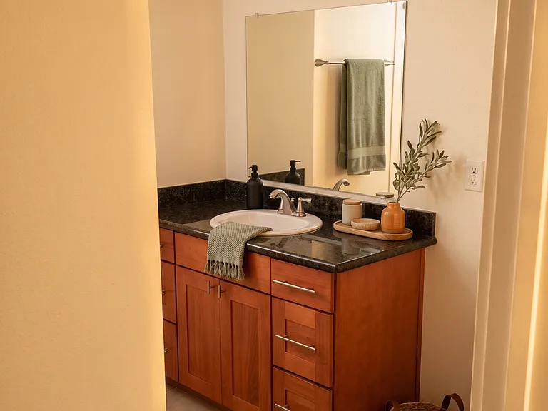Lawton Park Apartments — Photo 16