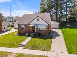 1716 S 9th St, Manitowoc, WI 54220