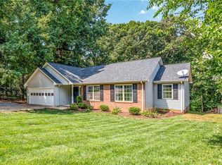 4370 River Rd, Hickory, NC 28602