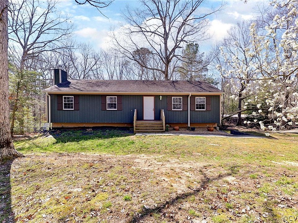 1st image of 101 Macon Cir