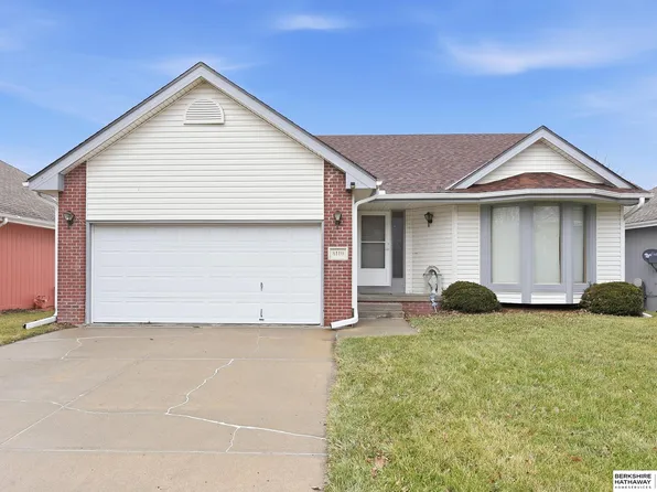 8110 Potter St, Omaha, NE 68122