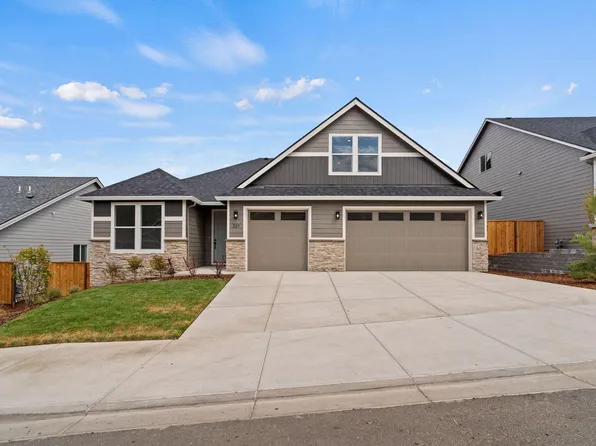 1134 Pumpkin Ridge Dr #337, Eagle Point, OR 97524