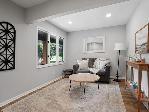 5th image of 20843 Iteri Ave