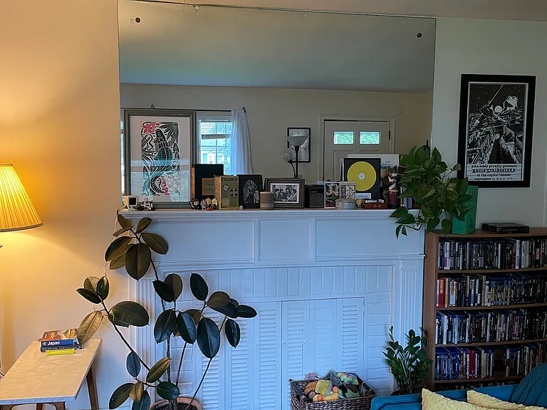 1810 Hillcrest Dr — Photo 2