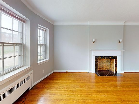 4th image of 2566 Kemper Rd APT 305