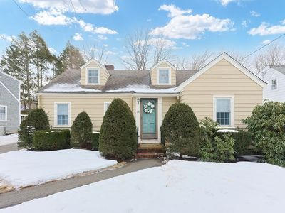 28 Ponkapoag Way, Canton, MA, 02021