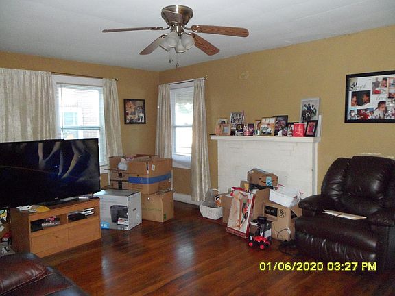 4th image of 2541 Linden Ave