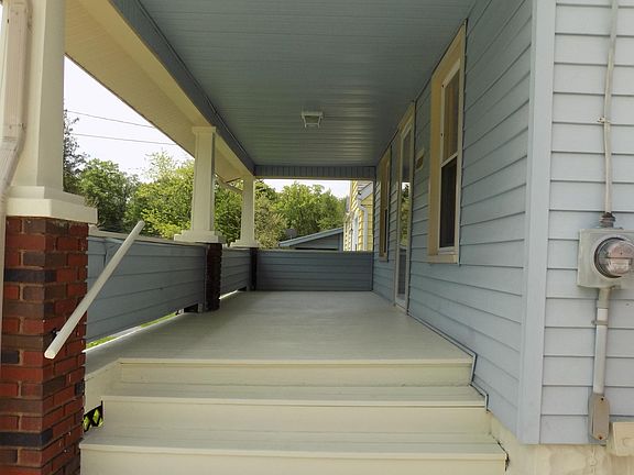 3rd image of 932 Bonnie Brae Ave
