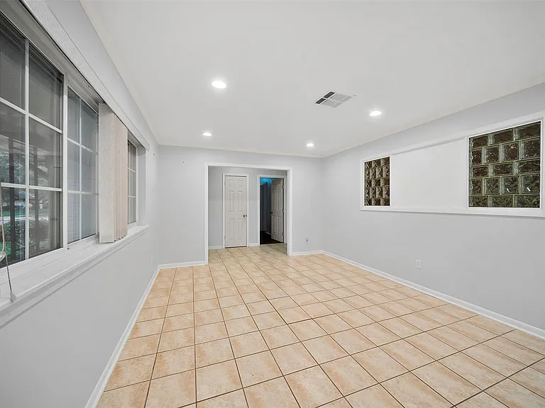 5215 Cheena Dr — Photo 12