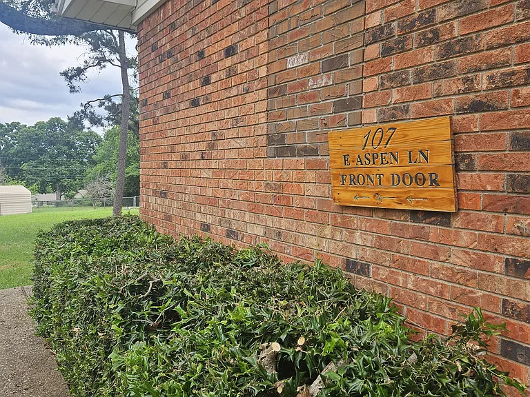 107 E Aspen Ln — Photo 24