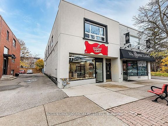 2nd image of 314 Lakeshore Rd E #2