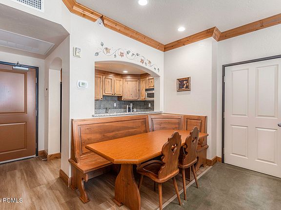 5th image of 840 Bigler Ln #201-2001/2003