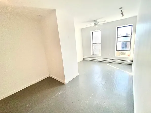 448 Bergen Street image 1 of 7
