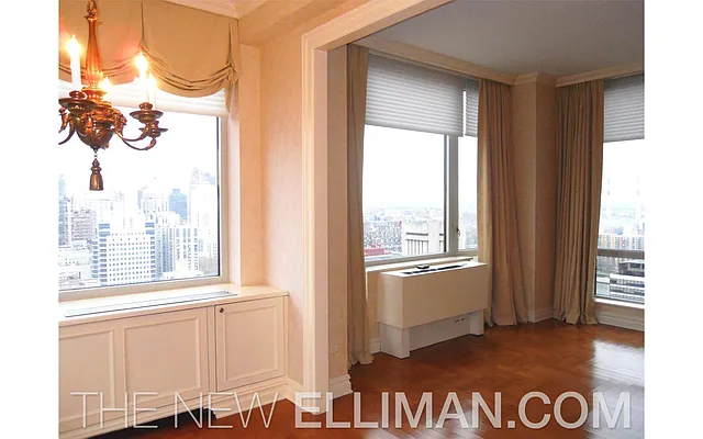Rented by Douglas Elliman | media 14