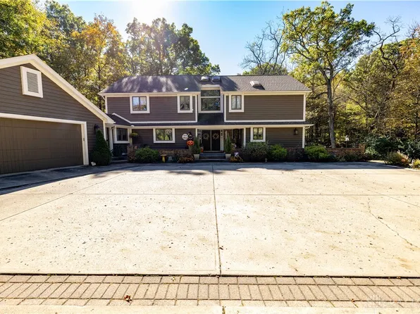 101 Roscommon Dr, Springfield, OH 45503