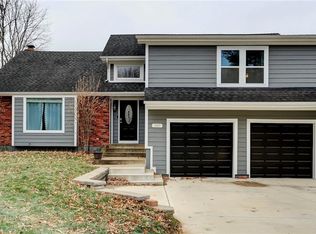 1907 SW New Orleans Ave, Lees Summit, MO 64081