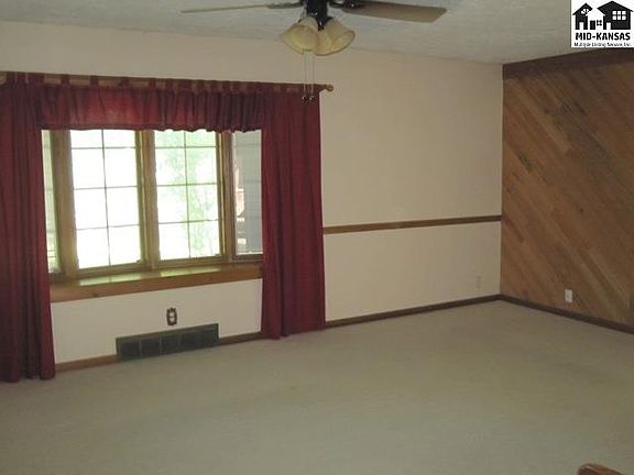 2nd image of 8 Truman Dr