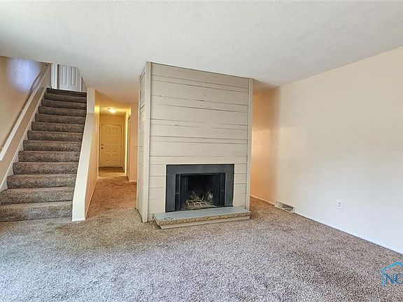 3rd image of 2518 Plum Leaf Ln